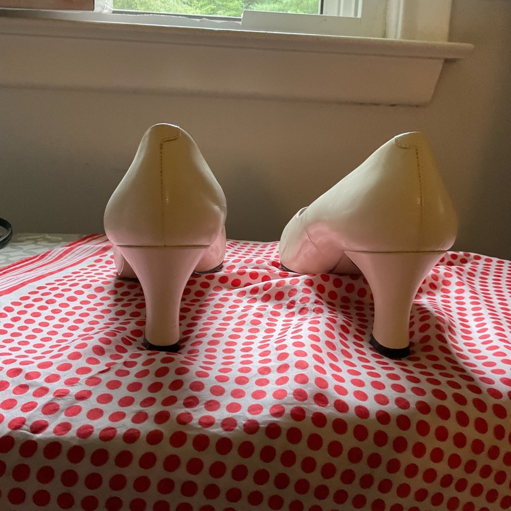 9.2.5 So Soft bone colored heels NIB